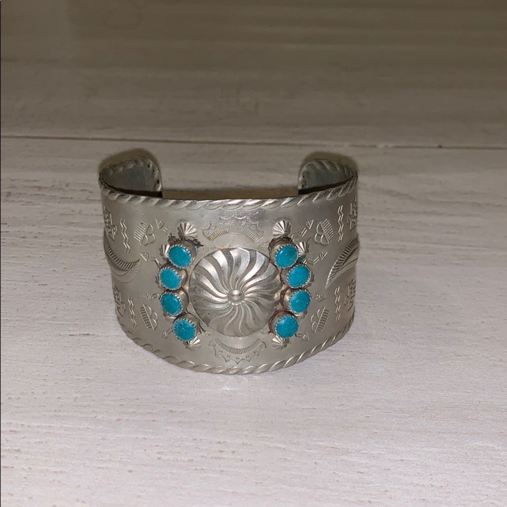 Mexican inspired cuff bracelet with 8 stones
